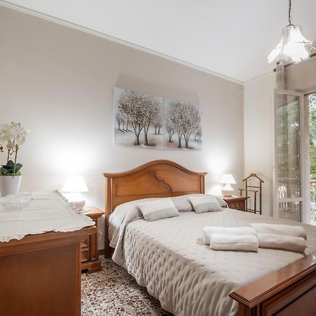 Domus Umberto - Guest House Ареццо Экстерьер фото